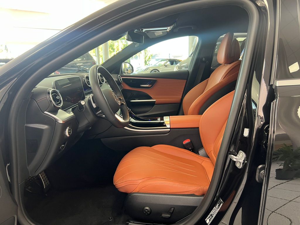 Mercedes-Benz C 220 2025