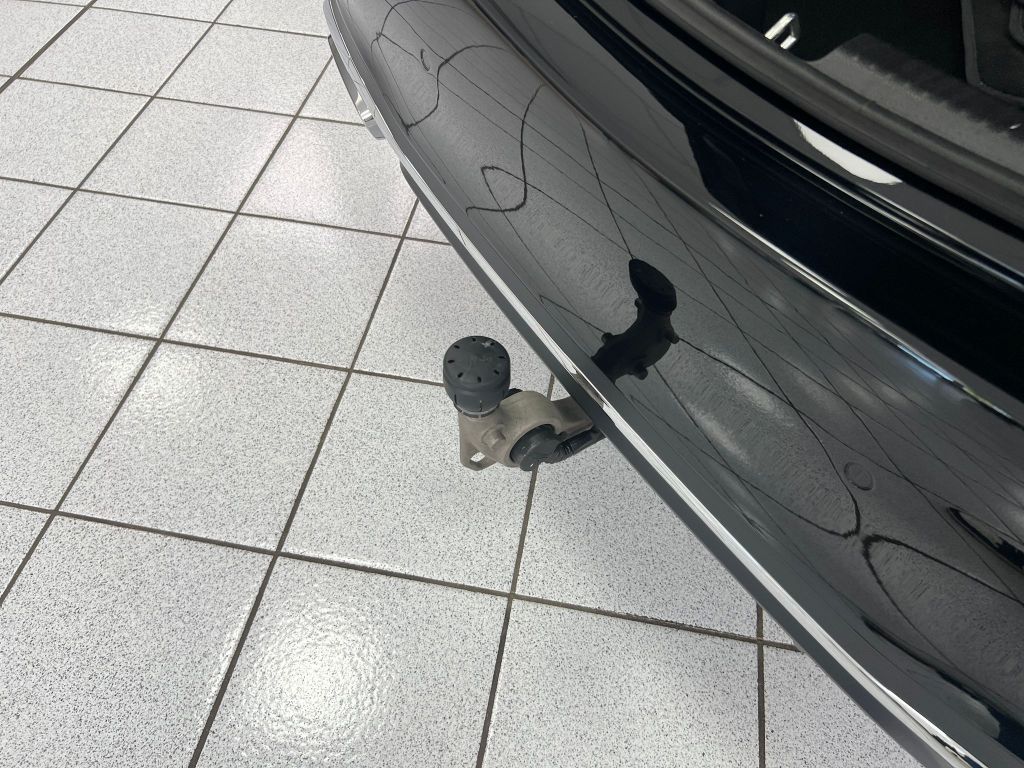 Mercedes-Benz C 220 2025