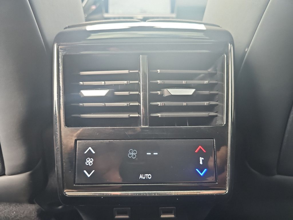 DS Automobiles DS7 (Crossback) 2024