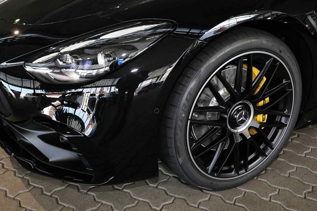 Mercedes-Benz AMG GT 2025