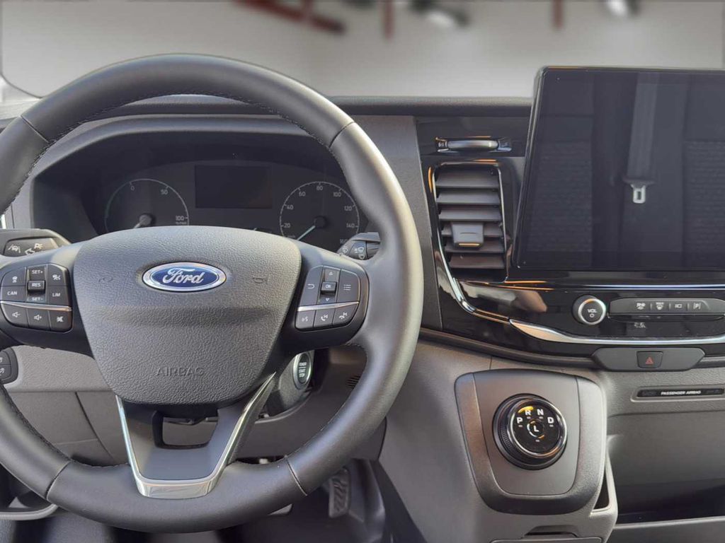 Ford Transit 2024