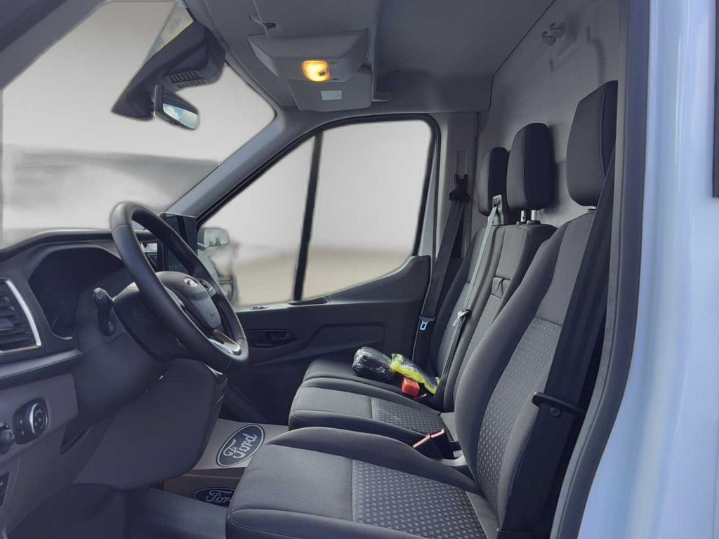 Ford Transit 2024