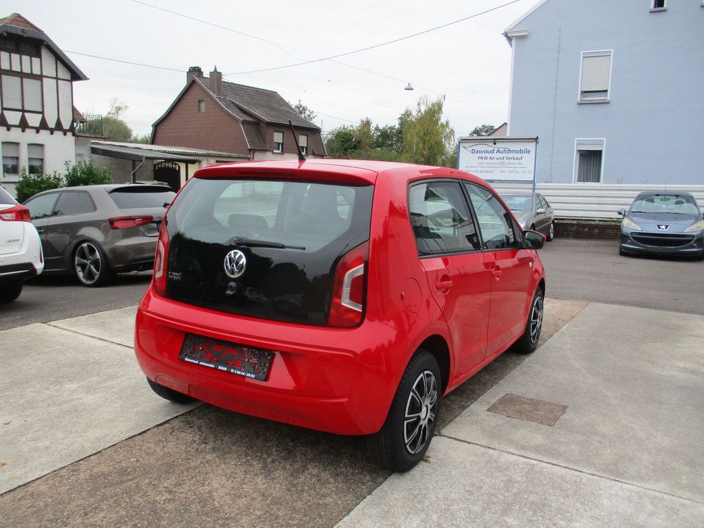 Volkswagen up! 2014