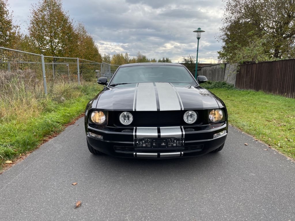 Ford Mustang 2006