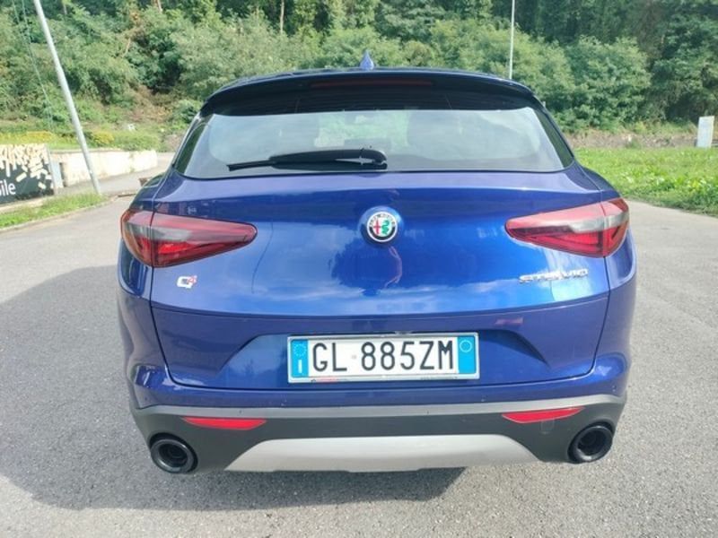 Alfa Romeo Stelvio 2023