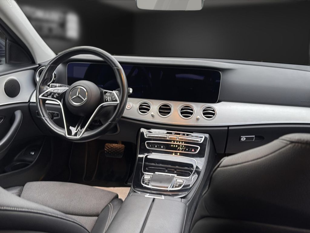 Mercedes-Benz E 300 2022