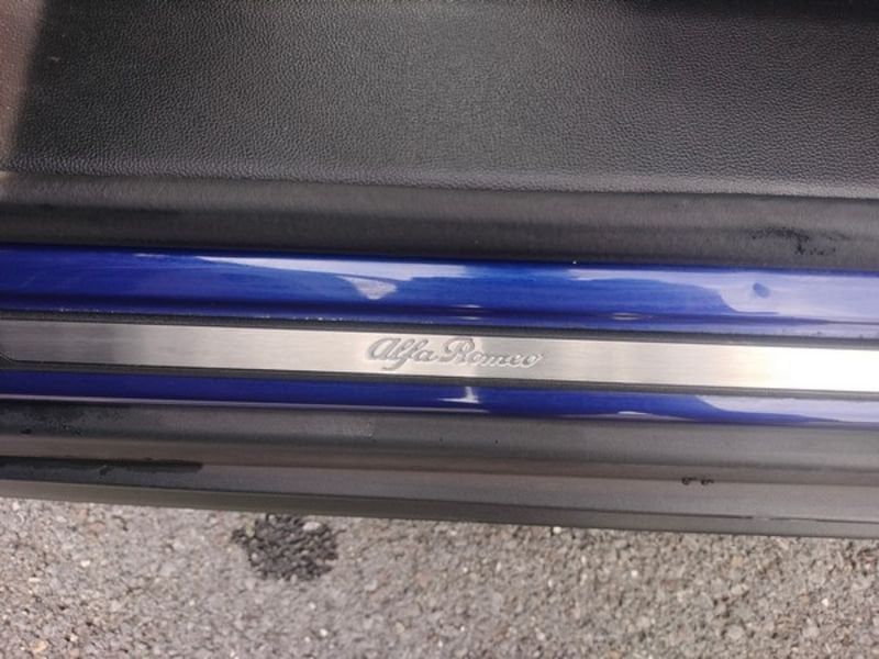 Alfa Romeo Stelvio 2023