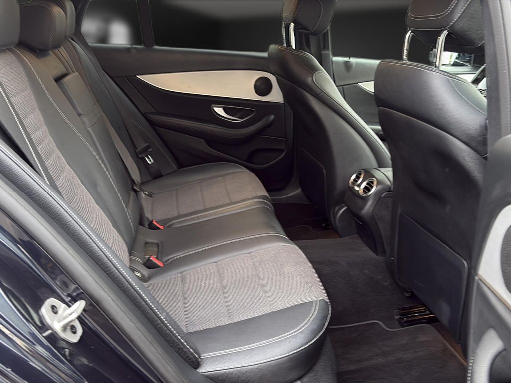 Mercedes-Benz E 300 2022