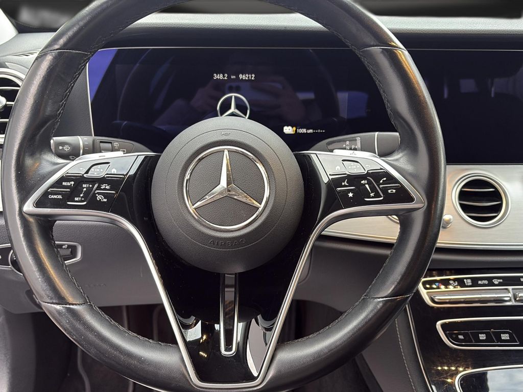 Mercedes-Benz E 300 2022