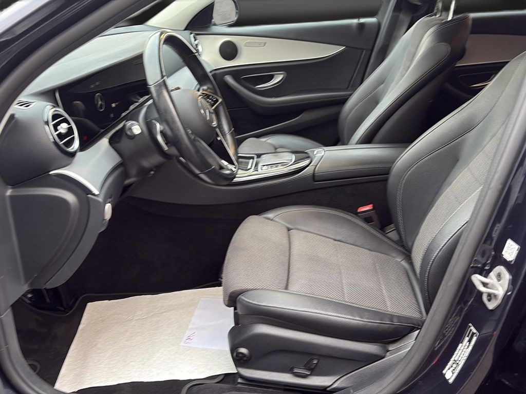 Mercedes-Benz E 300 2022