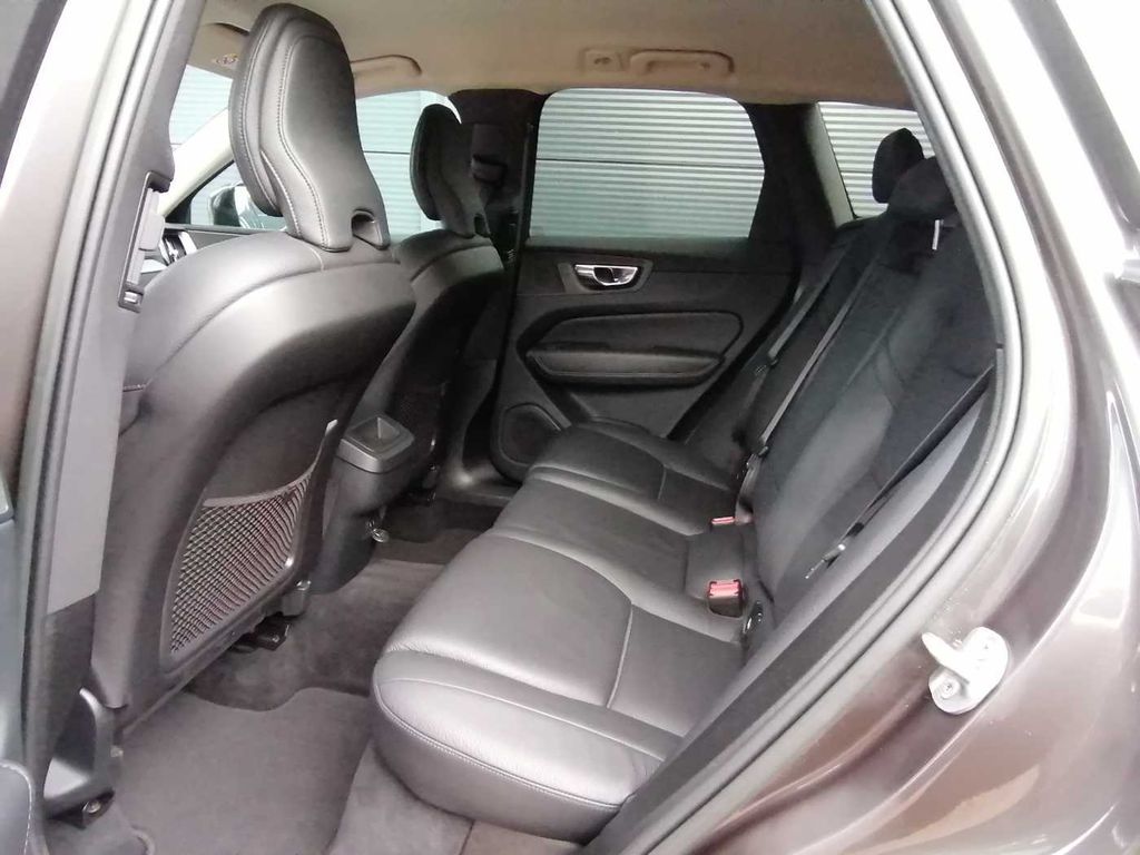 Volvo XC60 2022