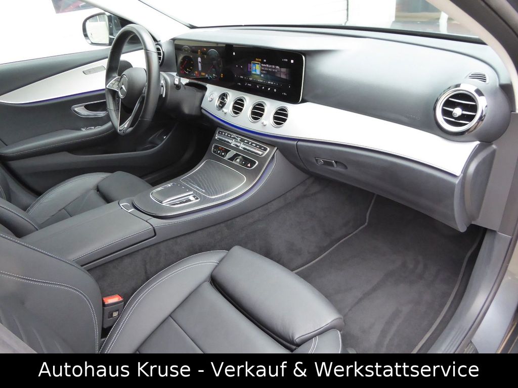 Mercedes-Benz E 300 2023