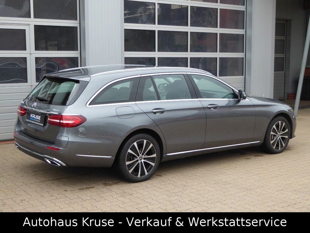 Mercedes-Benz E 300 2023