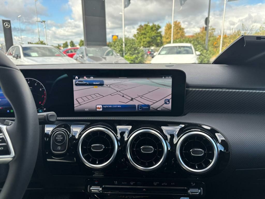 Mercedes-Benz A 180 2024