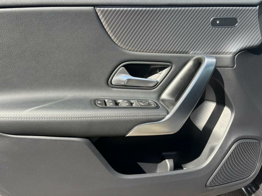 Mercedes-Benz A 180 2024