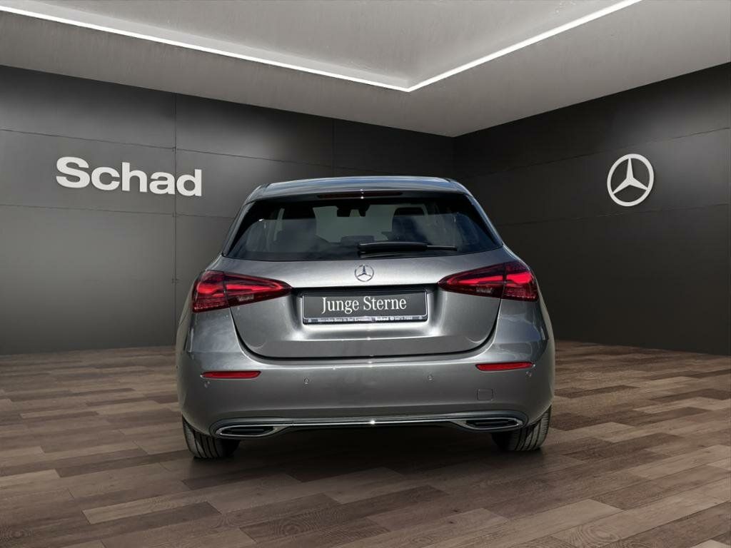 Mercedes-Benz A 180 2024