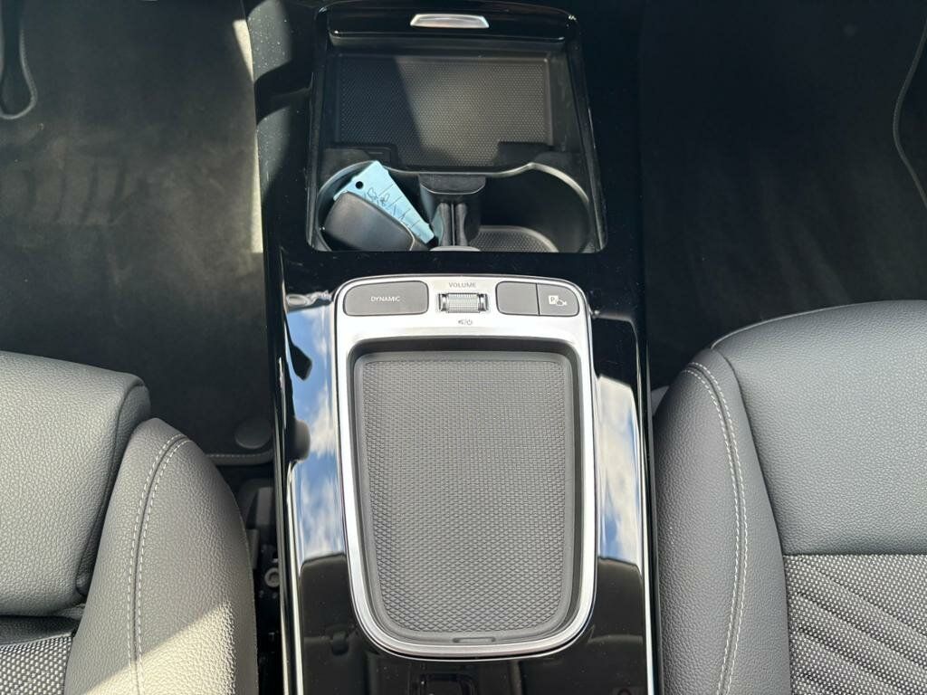 Mercedes-Benz A 180 2024