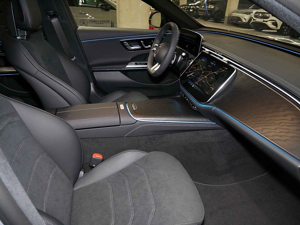 Mercedes-Benz E 220 2025