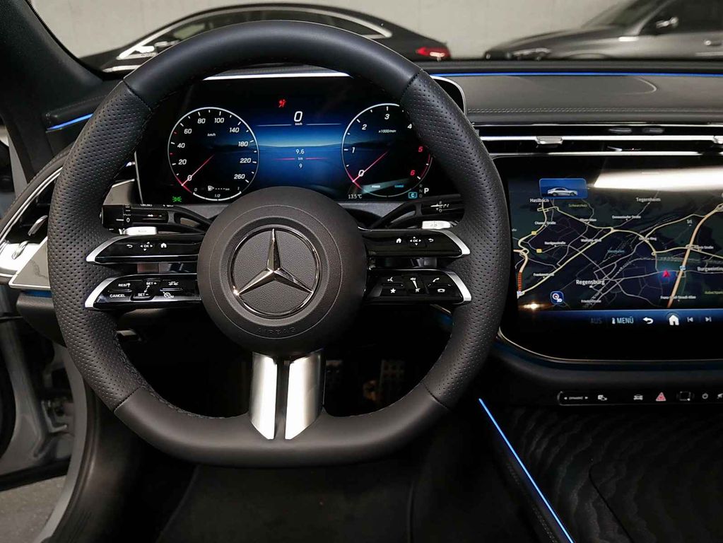 Mercedes-Benz E 220 2025