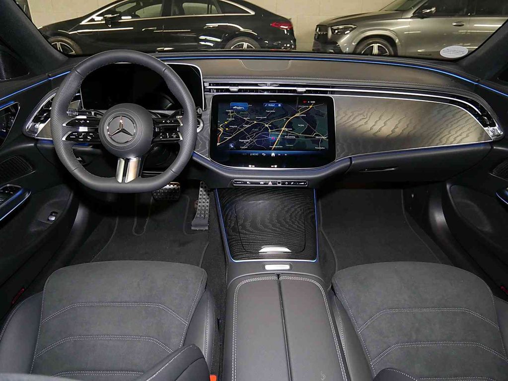 Mercedes-Benz E 220 2025