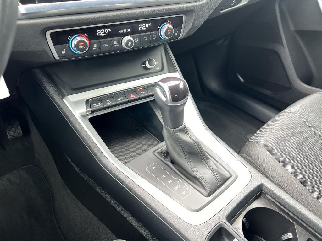 Audi Q3 2021