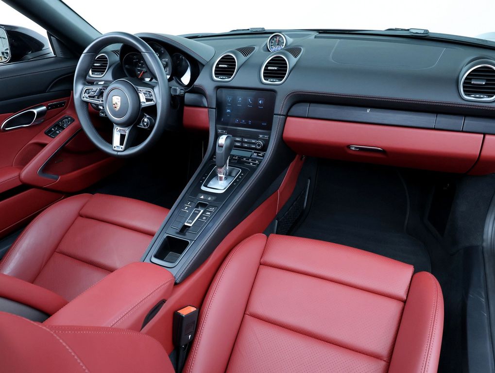 Porsche Boxster 2024