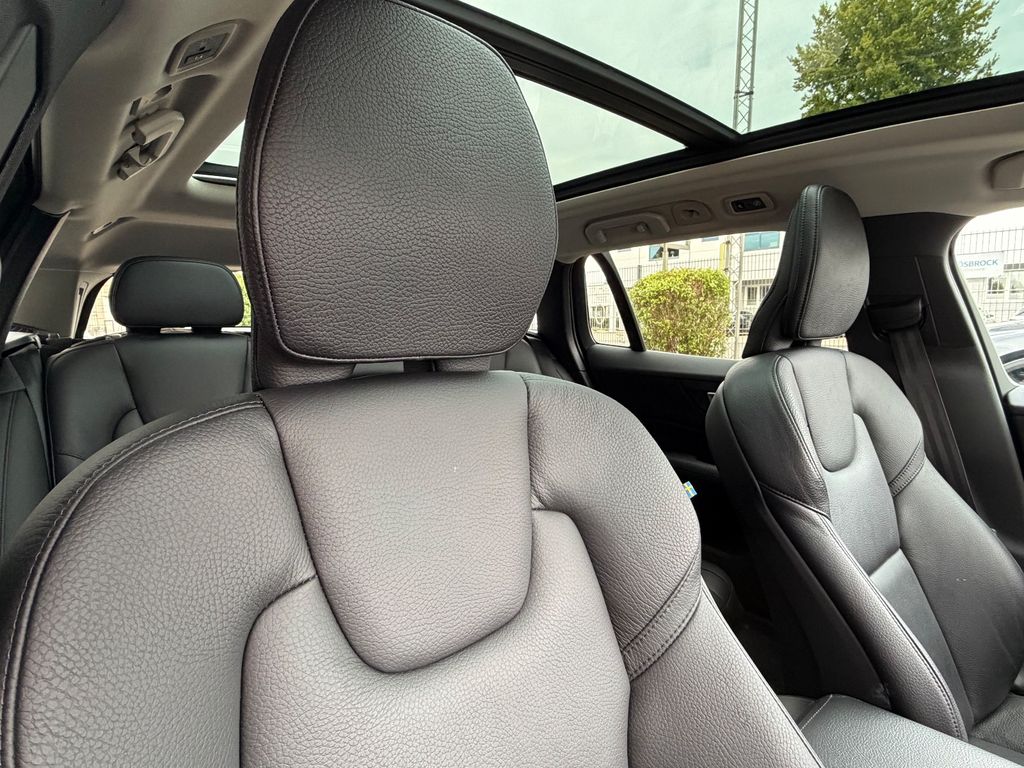 Volvo V60 Cross Country 2021