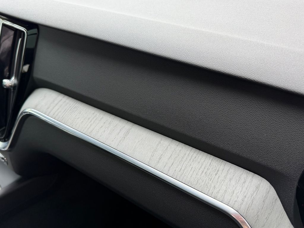 Volvo V60 Cross Country 2021