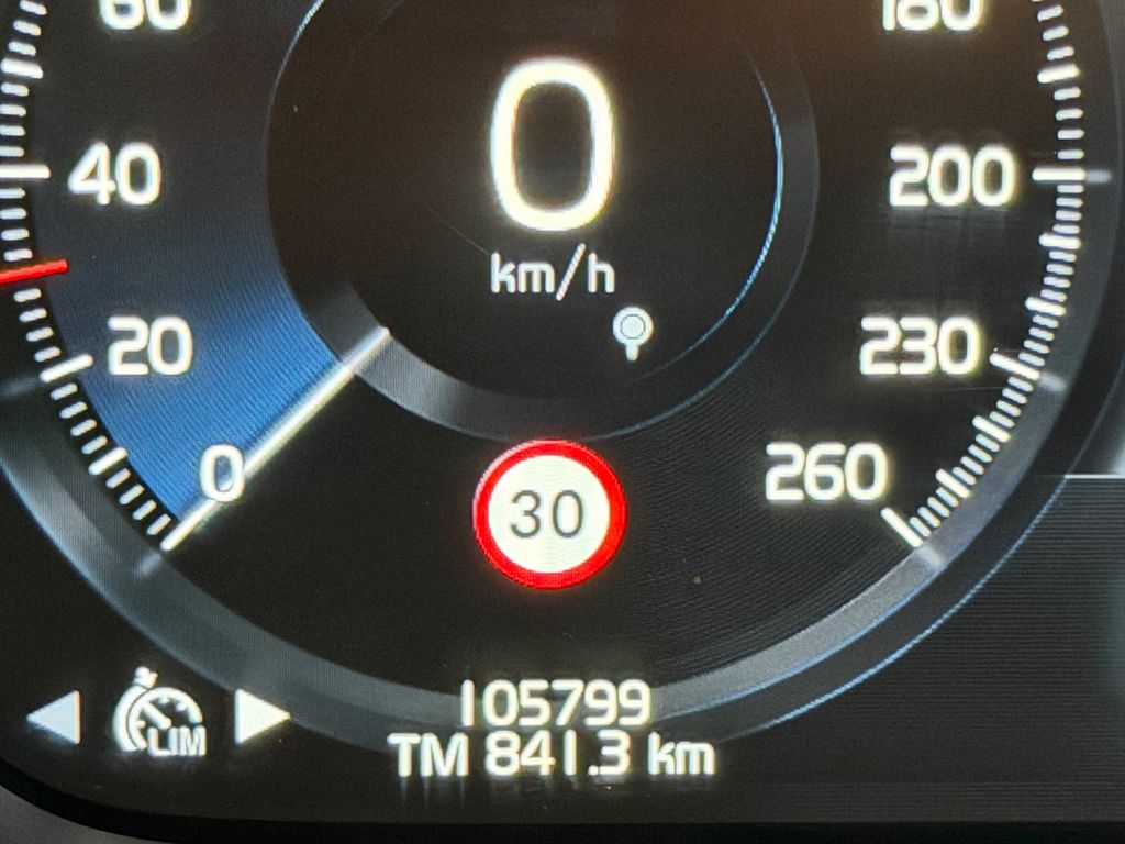 Volvo V60 Cross Country 2021