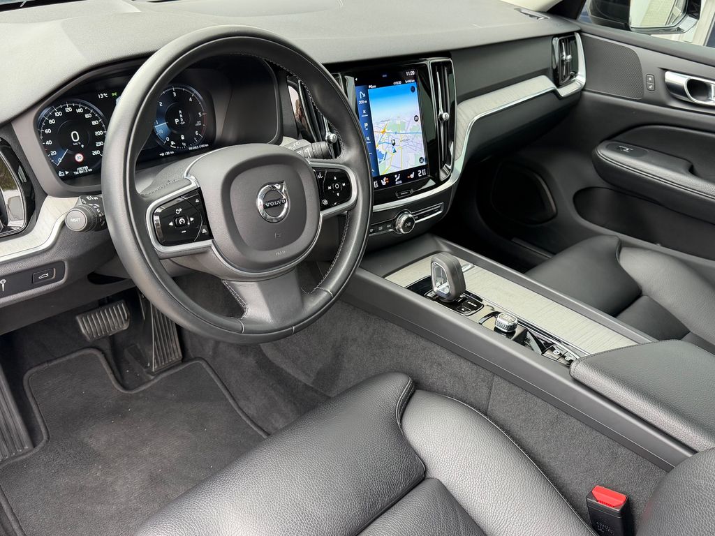 Volvo V60 Cross Country 2021