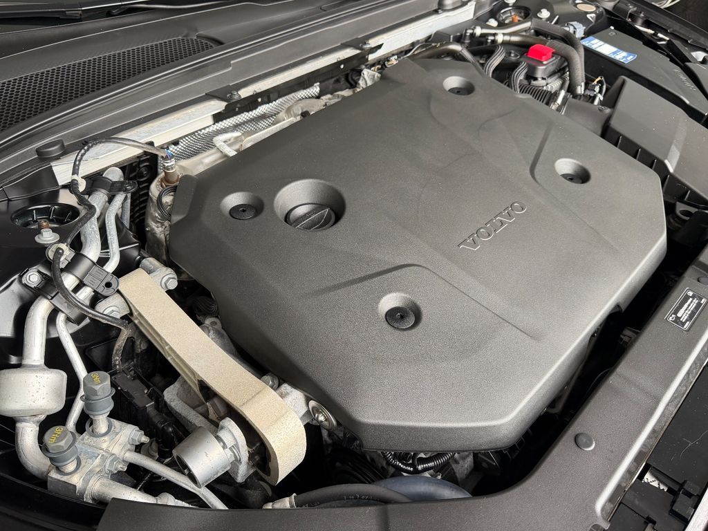 Volvo V60 Cross Country 2021