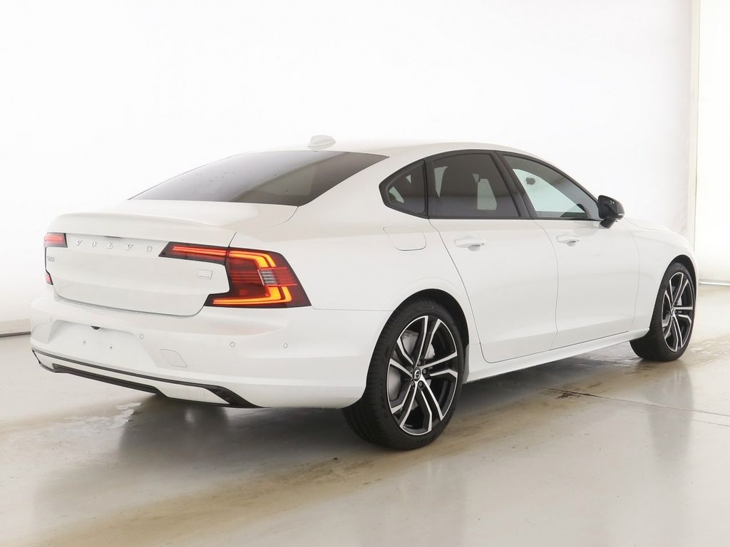 Volvo S90 2024