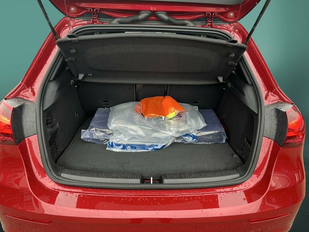 Mercedes-Benz A 250 2024