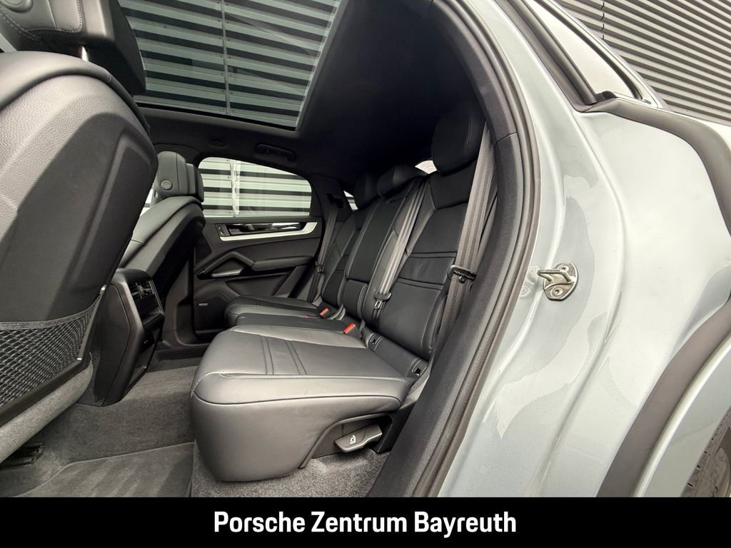 Porsche Cayenne 2024