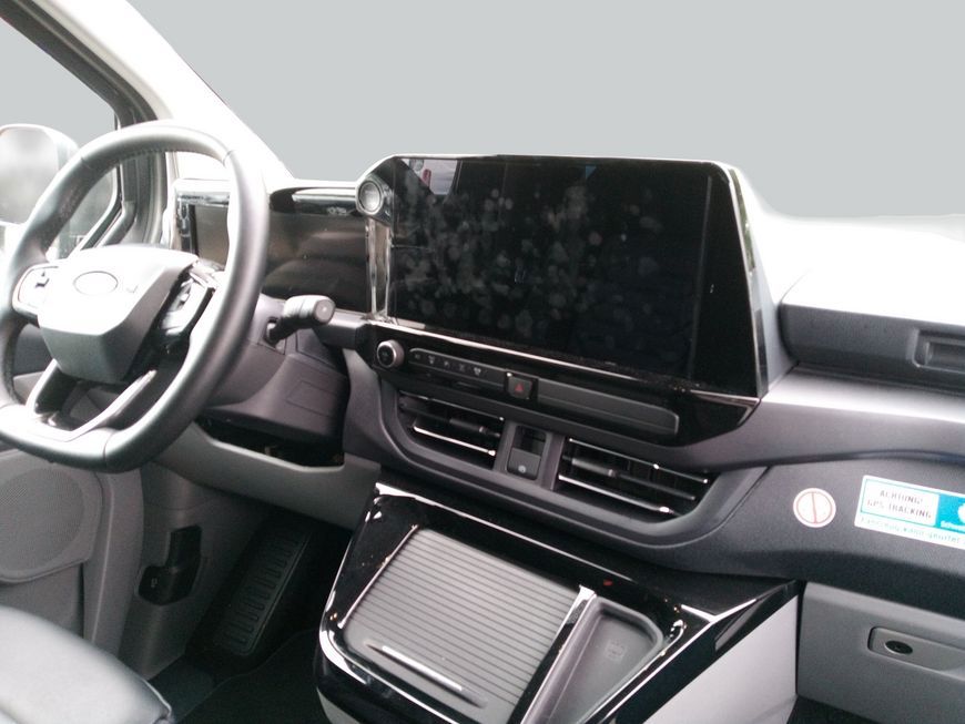 Ford Tourneo Custom 2025