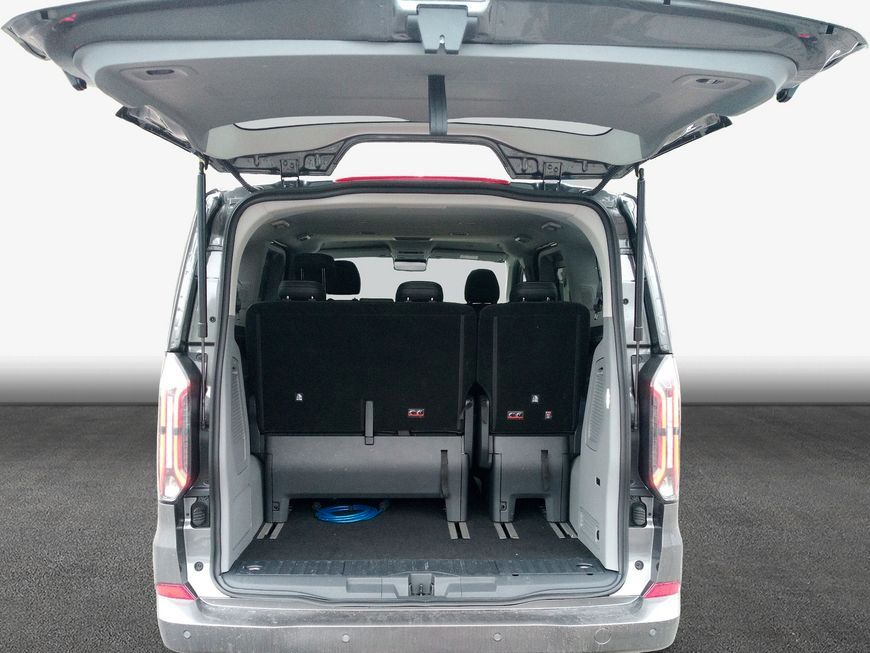 Ford Tourneo Custom 2025