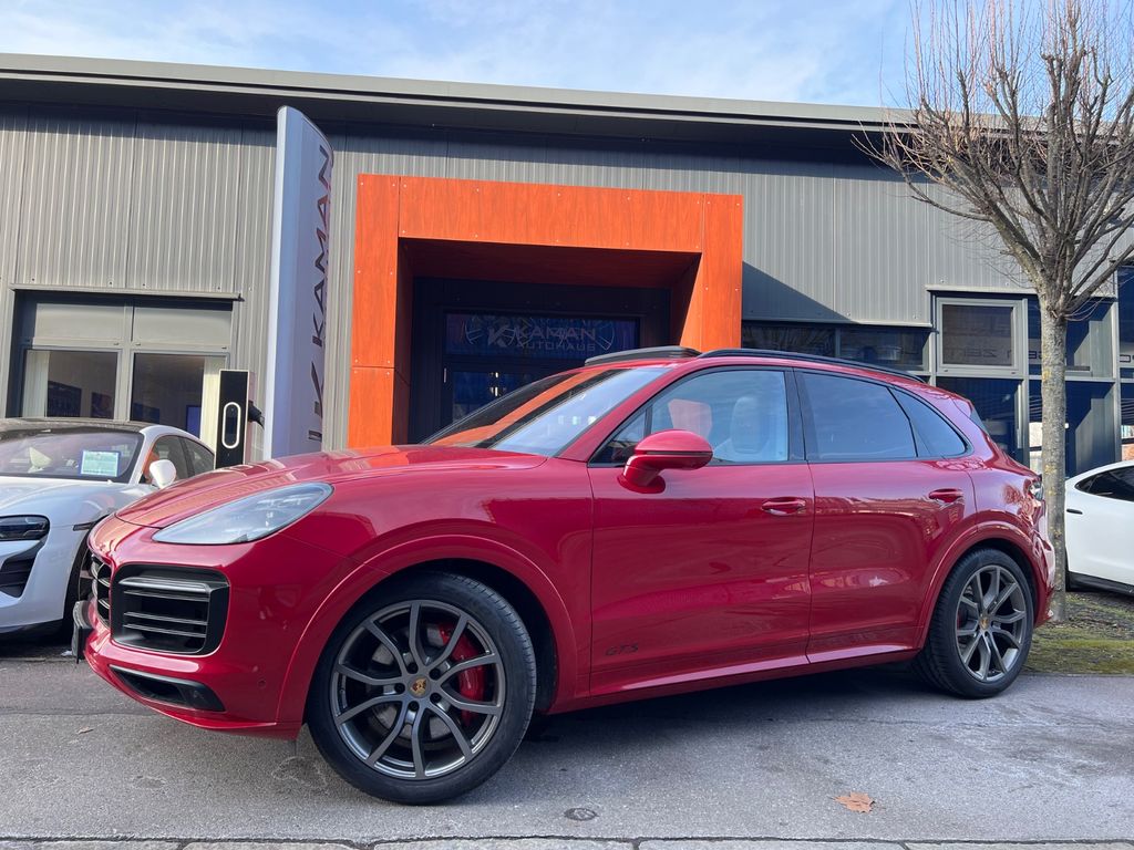 Porsche Cayenne 2022