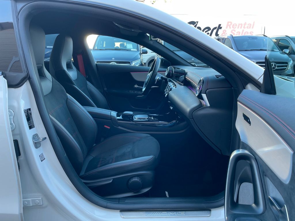 Mercedes-Benz CLA 35 AMG 2022