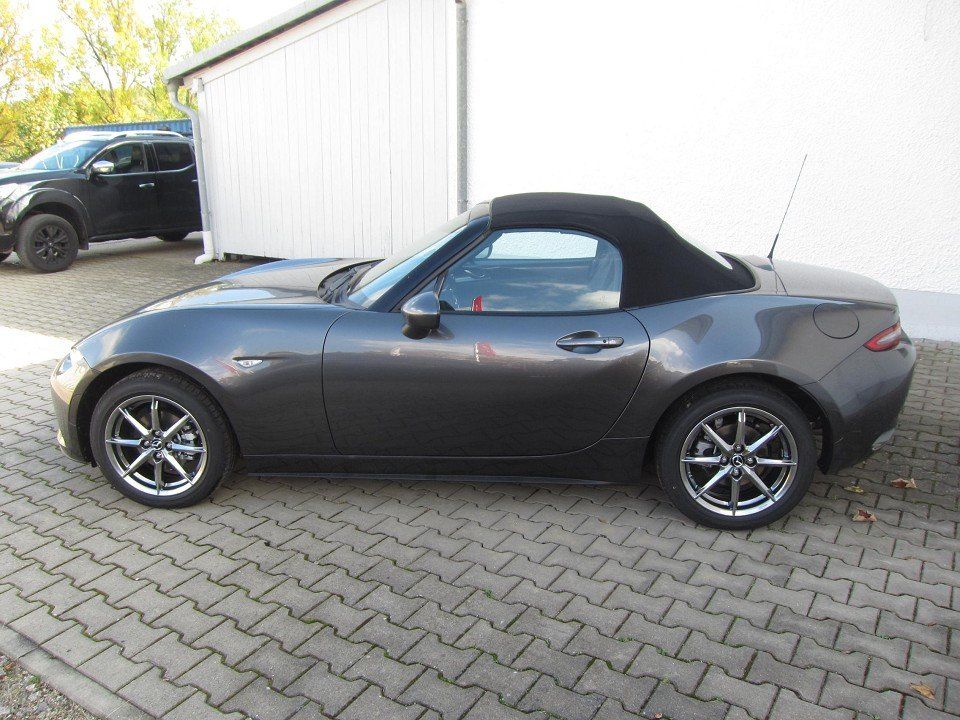 Mazda MX-5 2025