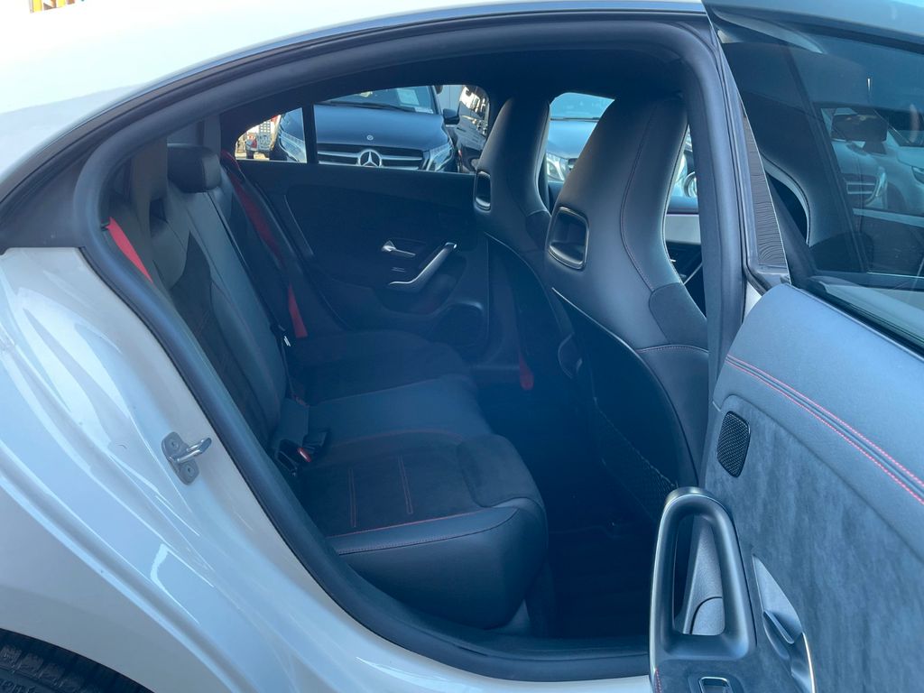 Mercedes-Benz CLA 35 AMG 2022