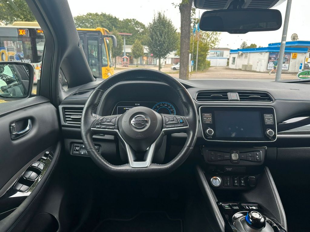 Nissan Leaf 2021