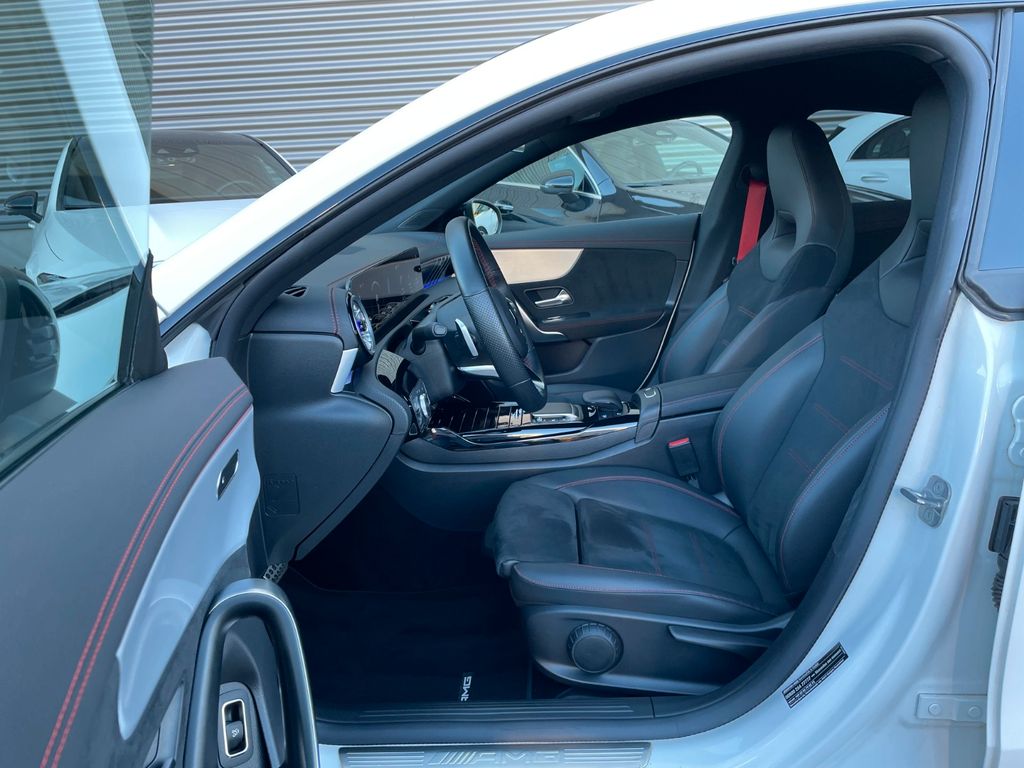 Mercedes-Benz CLA 35 AMG 2022