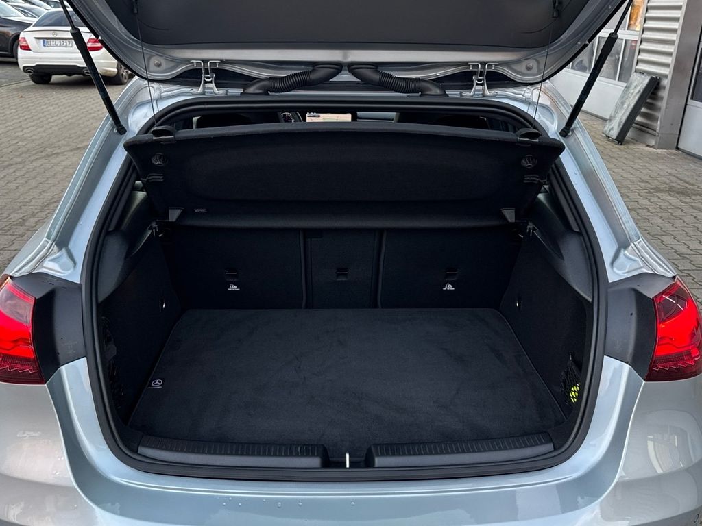 Mercedes-Benz A 250 2025