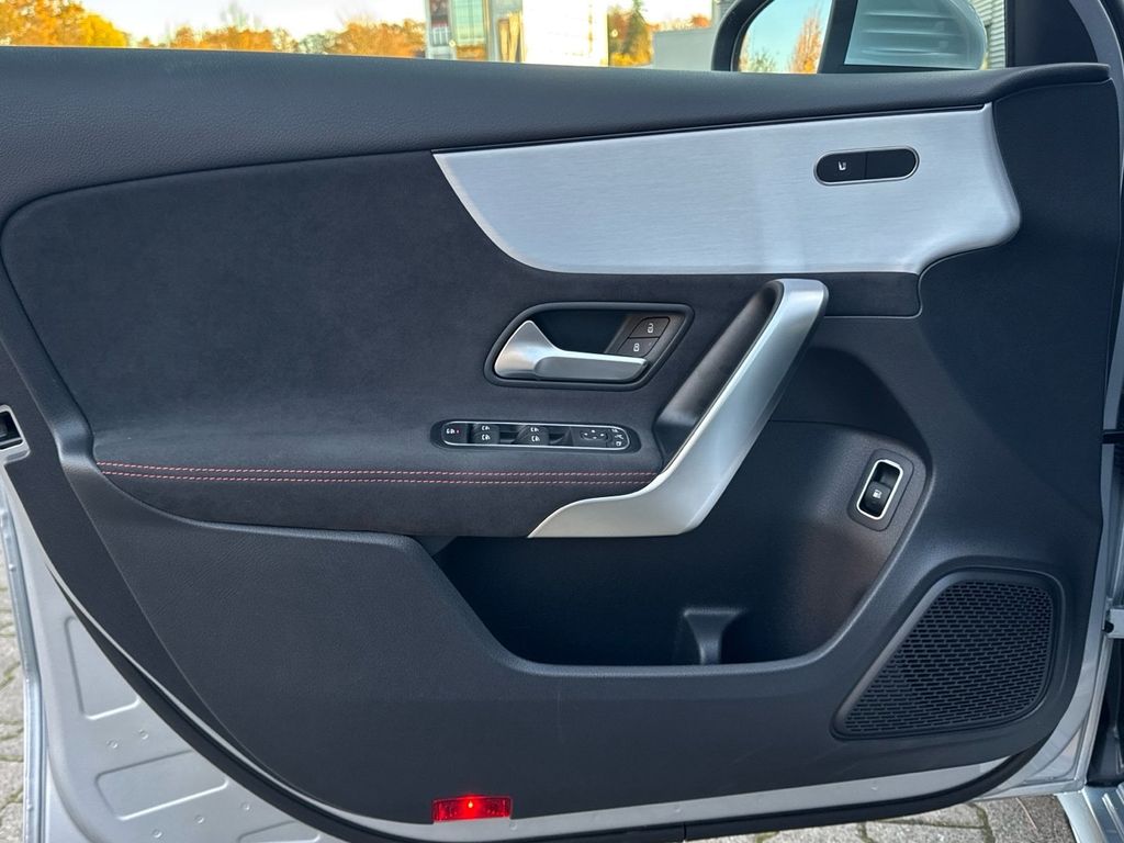 Mercedes-Benz A 250 2025