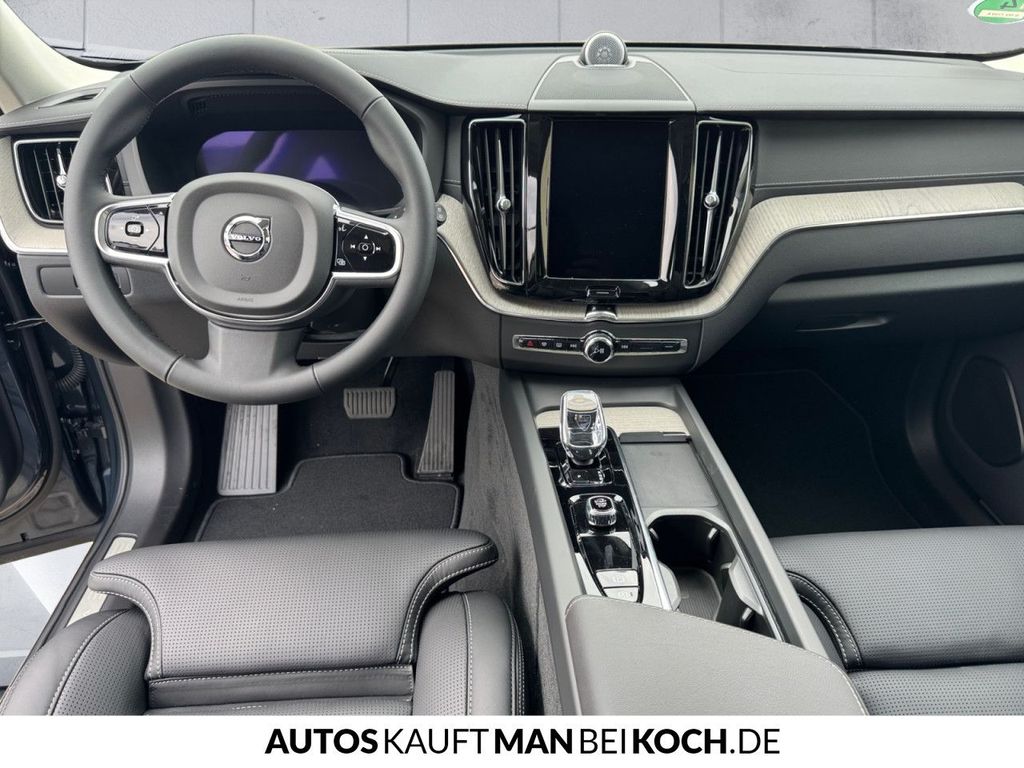 Volvo XC60 2025