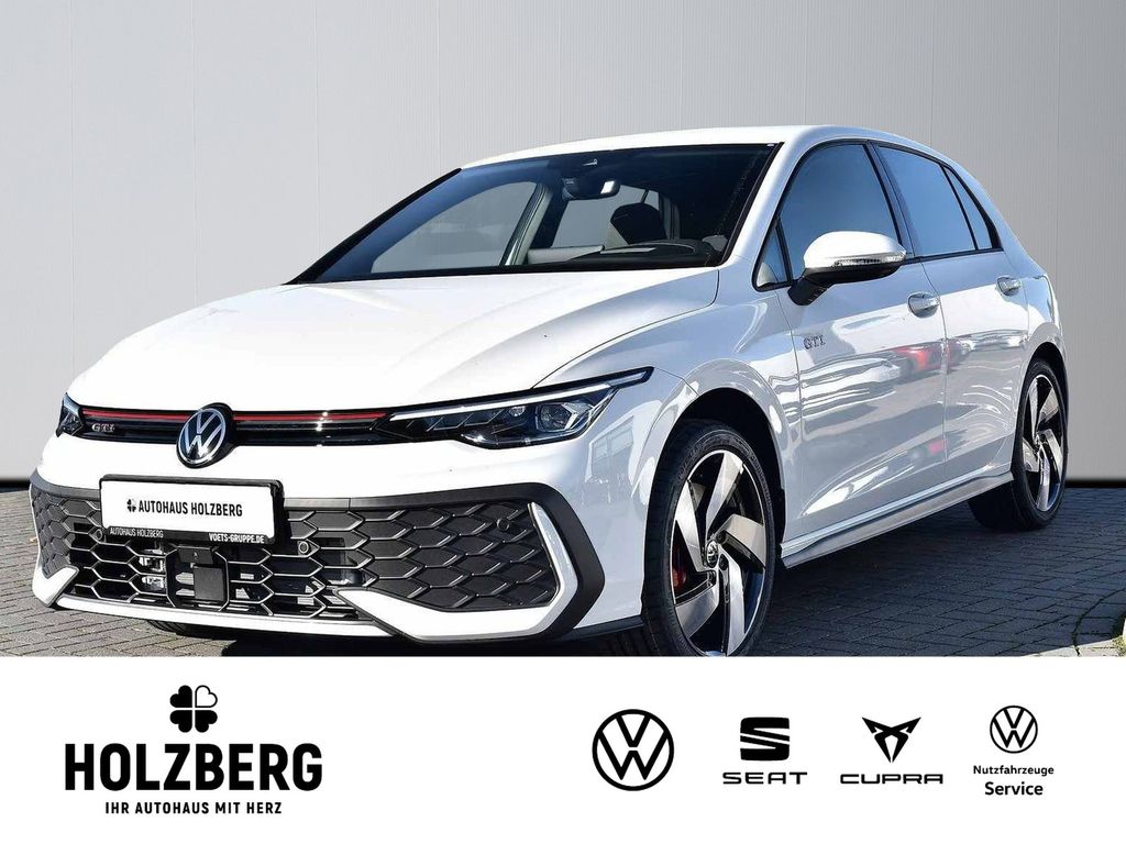 Volkswagen Golf 2025