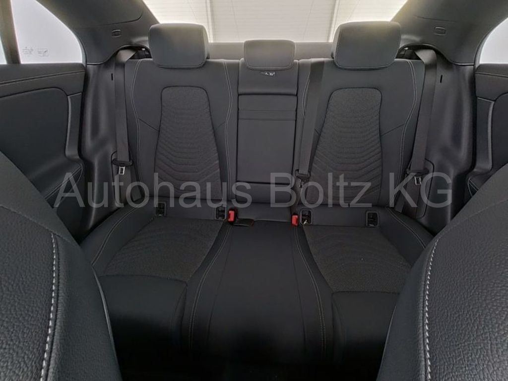 Mercedes-Benz CLA 180 2024