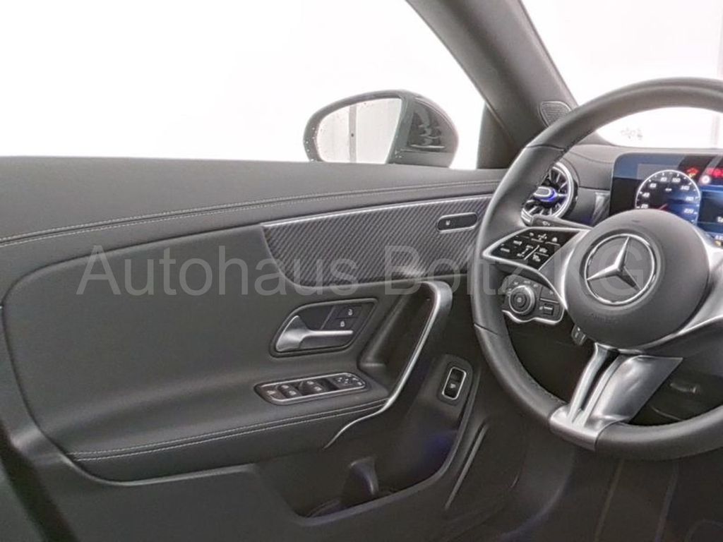Mercedes-Benz CLA 180 2024