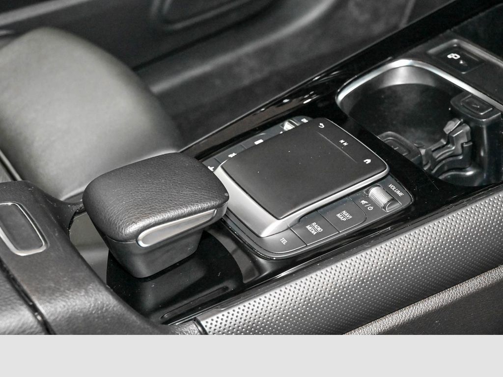 Mercedes-Benz B 180 2022