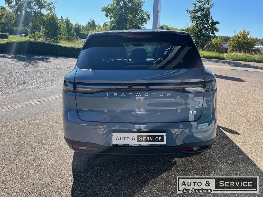 Leapmotor B10